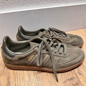 Adidas Samba Olive Green Suede Gum Sole Sneakers Men’s 7.5